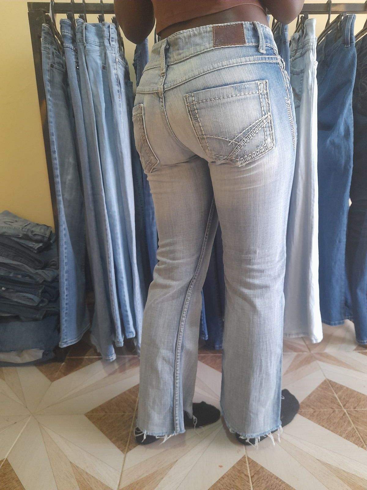 BKE JEANS Waist  28" Hip 40" Length 38"