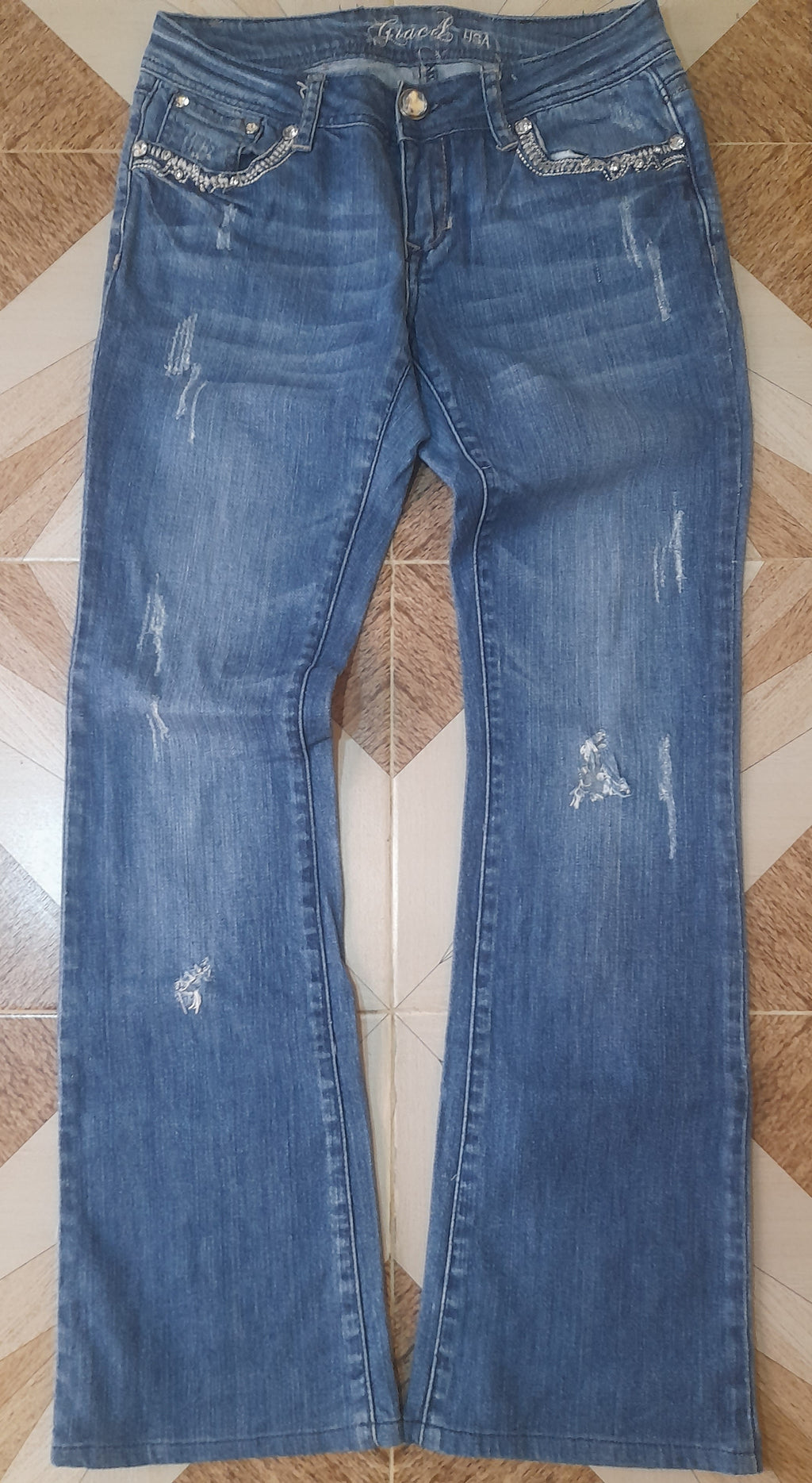 GRACE JEANS Waist 28" Hip 38" Length 39"