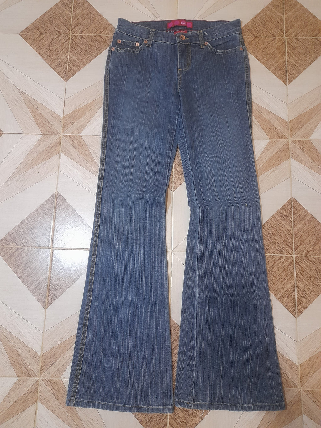 GLO JEANS Waist 26" Hip 34" Length 40"