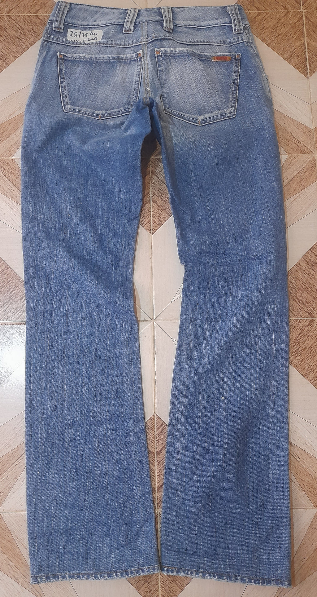 CYCLE JEANS Waist 28" Hip 38" Length 41"