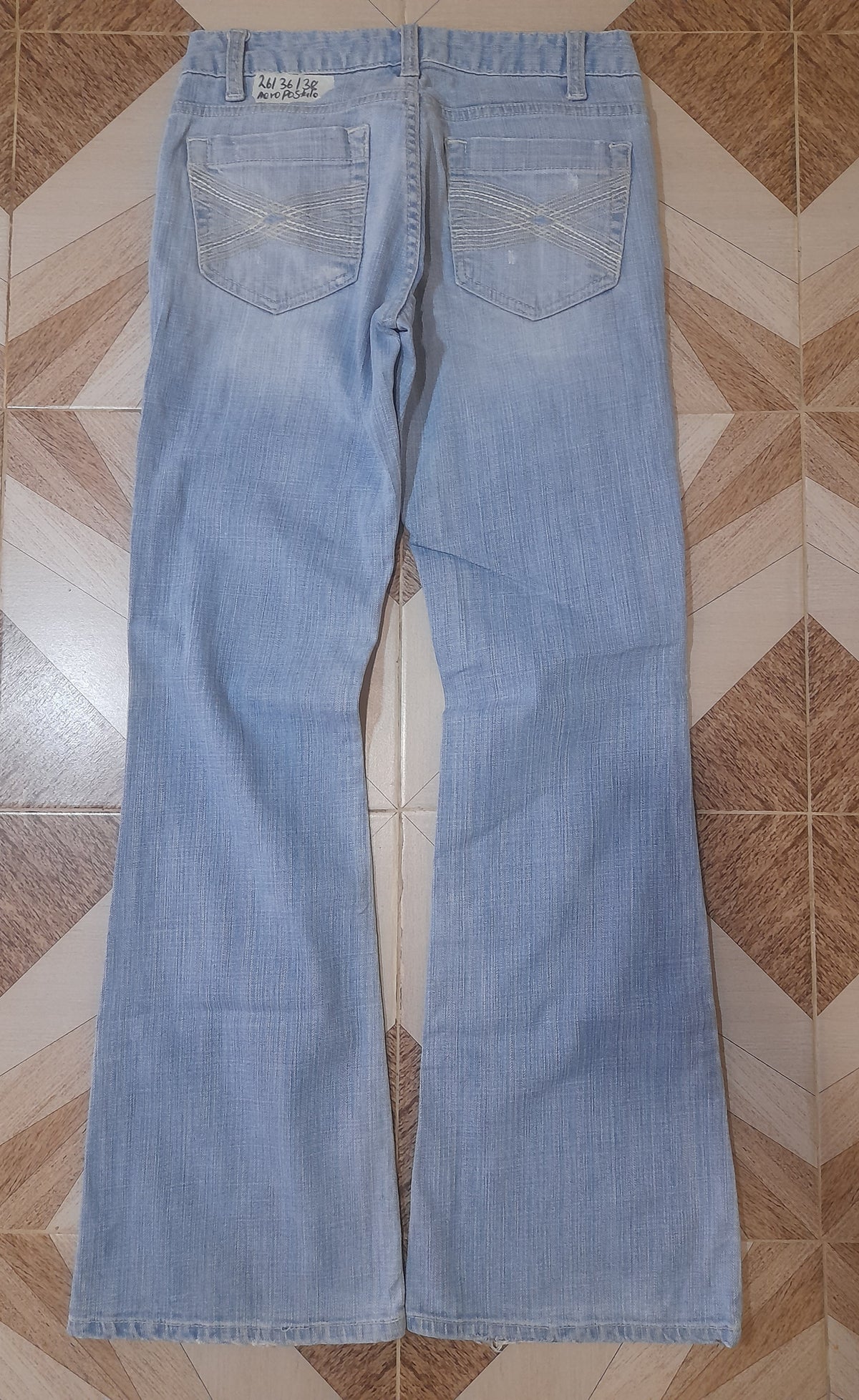 AEROPOSTALE JEANS Waist 26" Hip 36" Length 38"