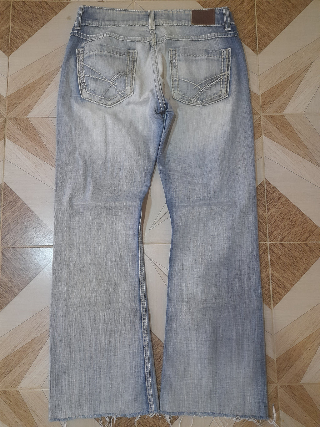 BKE JEANS Waist  28" Hip 40" Length 38"