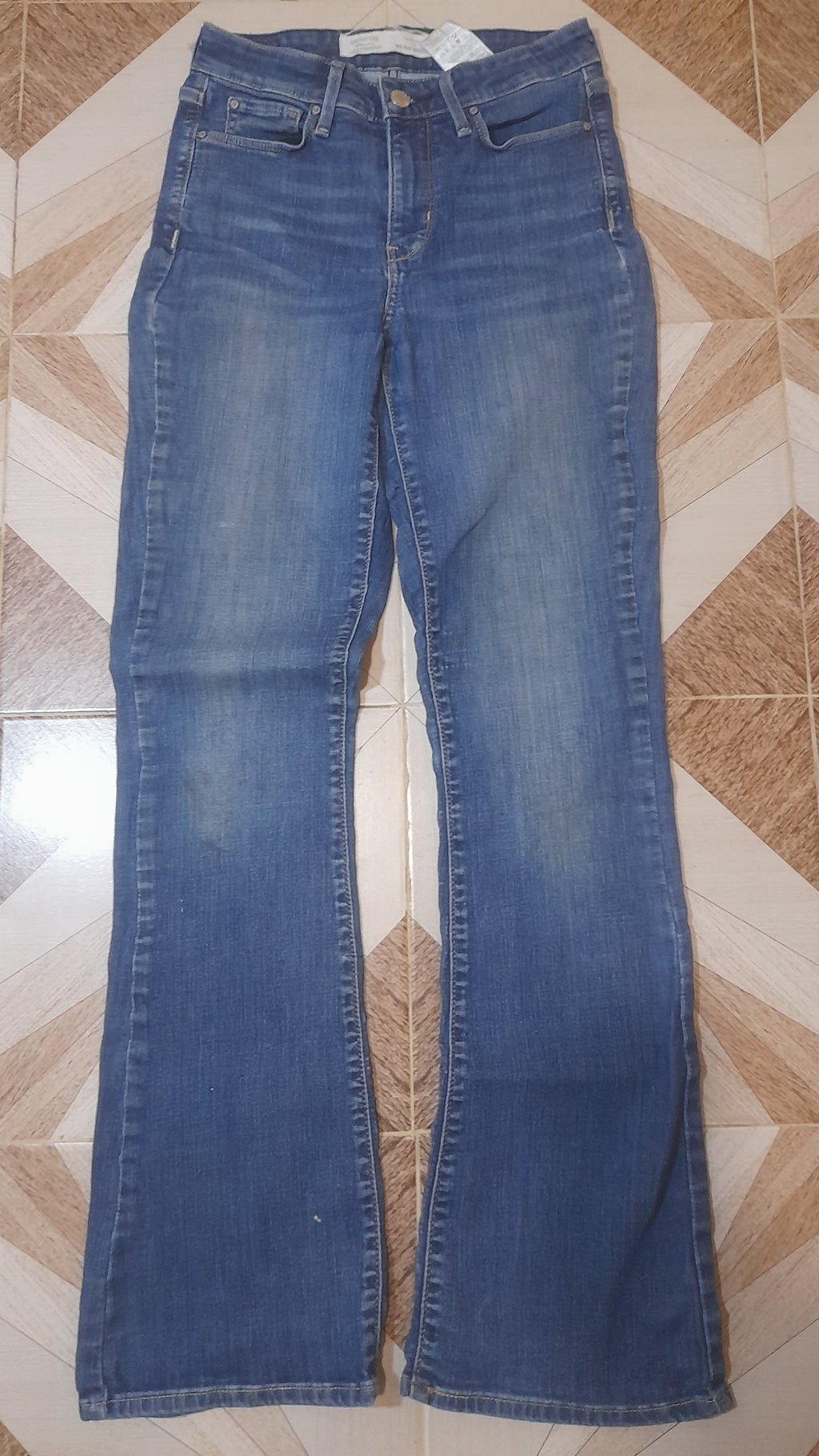 LEVI STRAUSS JEANS Waist 26" Hip 34" Length 41"