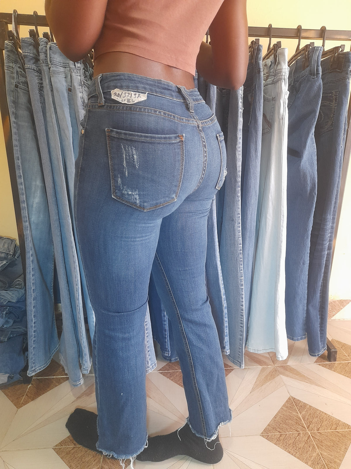 JUST BLACK JEANS Waist 26" Hip 32" Length 38"